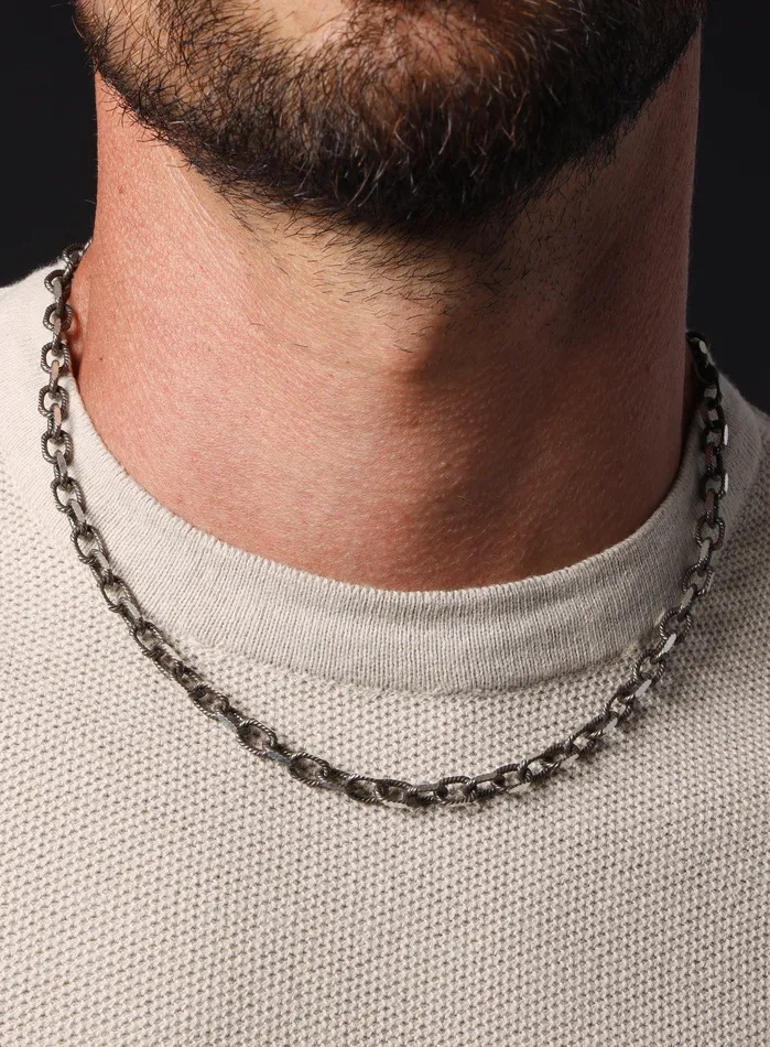 925 oxidized Textured Sterling Silver thick cable chain necklace for Men WE ARE ALL SMITH Mens Jewelry Clothing Necklaces 925 oxidized Textured Sterling Silver thick cable chain necklace for Men WE ARE ALL SMITH Mens Jewelry Clothing Necklaces