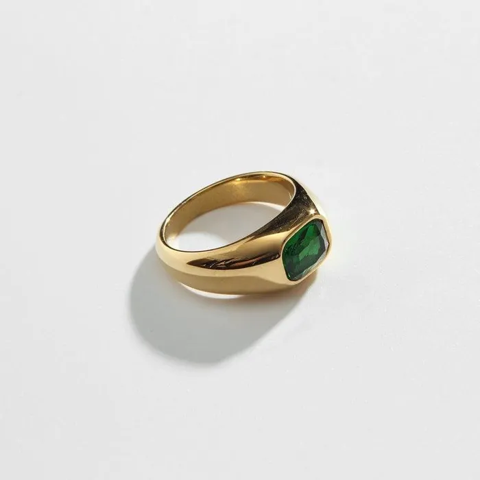 Biella Vintage Rings Emerald Signet Ring