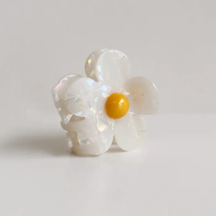 Candlewick Gift Shop Rings Daisy Hair Clip White