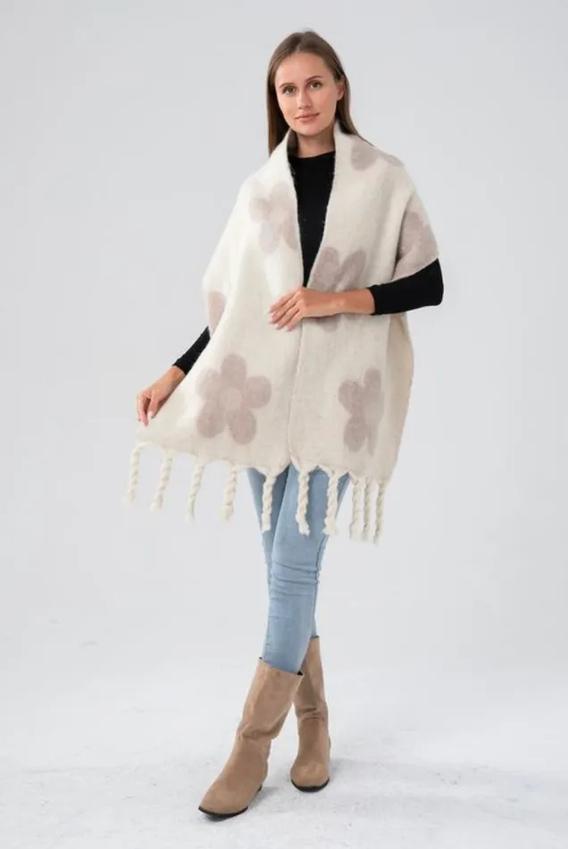 Candlewick Gift Shop Rings Floral Wool Scarf