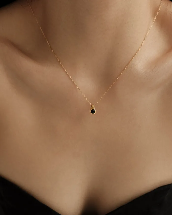 Fauve Black Pendant Necklace MYJN Necklaces