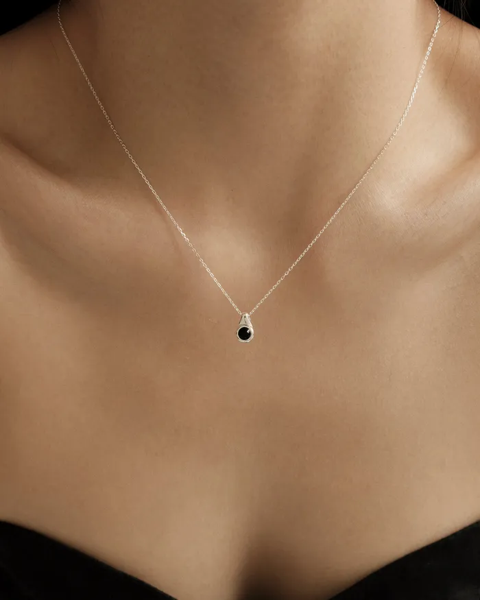 Fauve Black Pendant Necklace MYJN Necklaces
