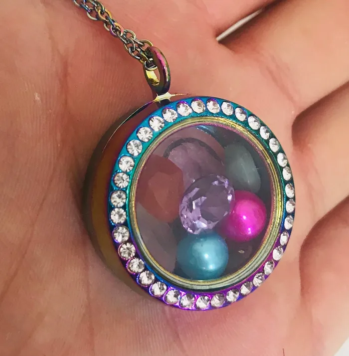 Necklaces Glass Locket Pendant Magnetic Rainbow Plated with 18 Chain Rhinestone GLPM001 Necklaces Glass Locket Pendant Magnetic Rainbow Plated with 18 Chain Rhinestone GLPM001