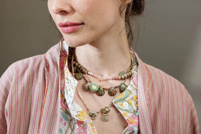 Necklaces LAltelier Plume Holi Pendant