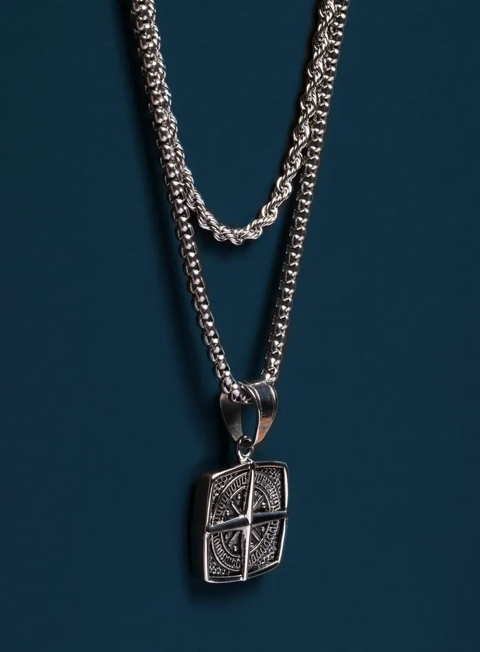 Necklaces Waterproof Compass Necklace Set for Men WE ARE ALL SMITH Mens Jewelry Clothing