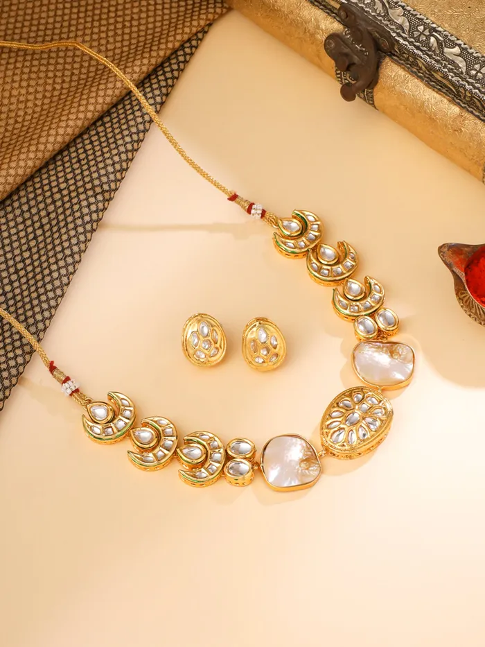 Necklaces Yellow Chimes Jewellery Set for Women Golden Kundan Stone Necklace Set for Women Eternal Classics Traditional Gold Plated Jewelery Set for Girls Birthday Anniversary Gift for Women Wife Yellow Chimes
