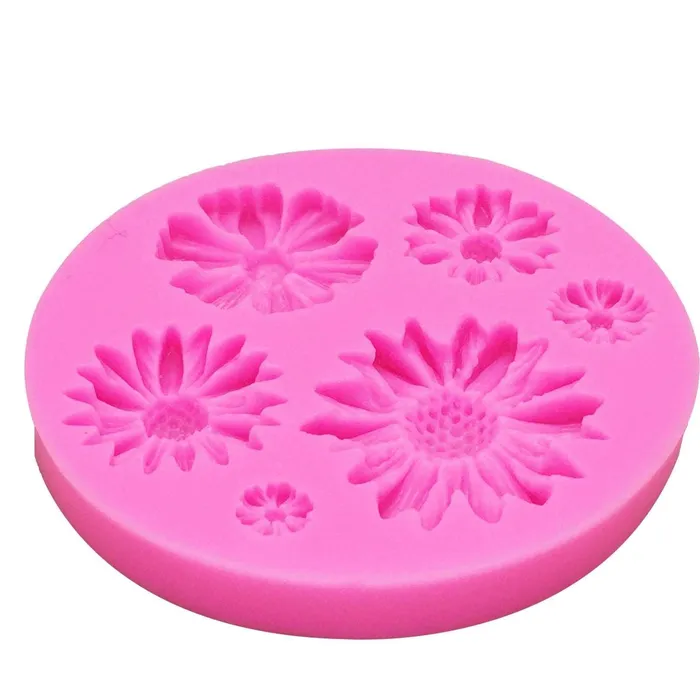 Resin Art Hub Necklaces Chrysanthemums and Sunflower Mould