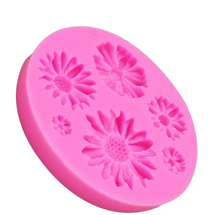 Resin Art Hub Necklaces Chrysanthemums and Sunflower Mould