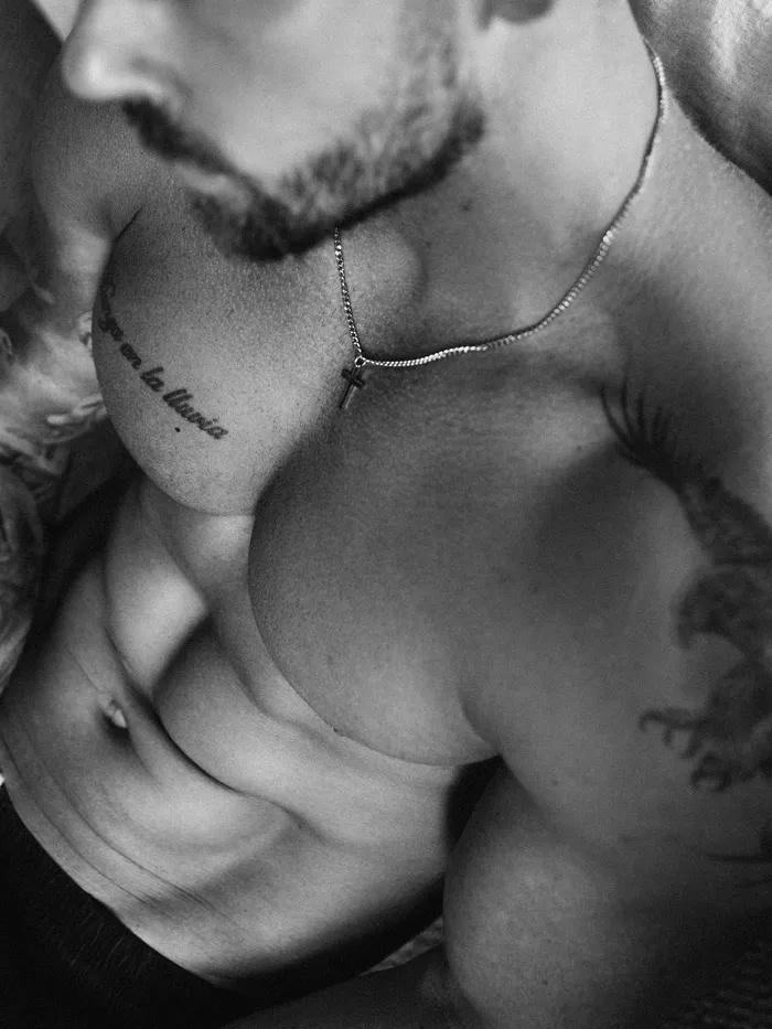 WE ARE ALL SMITH Mens Jewelry Clothing Necklaces Cuban Chain Stainless Steel Cross Necklace