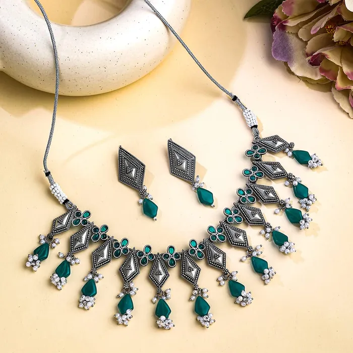 Yellow Chimes Jewellery Set for Women and Girls Choker Set for Women Silver Tone Green Beads Drop Choker Necklace Set for Women Birthday Gift For Girls and Women Anniversary Gift for Wife Yellow Chimes Necklaces