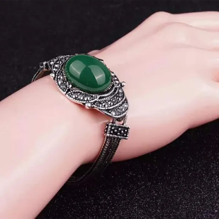 Yellow Chimes Necklaces Yellow Chimes Exquisite Oxidized Silver Retro Look Vintage Bohemian Green Crystal Antique Bracelet for Women and Girls