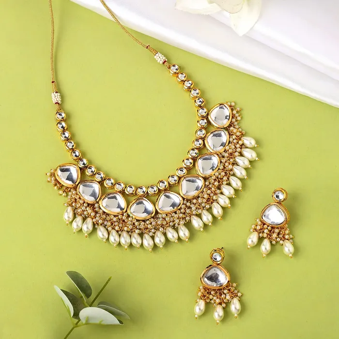 Yellow Chimes Necklaces Yellow Chimes Jewellery Set for Women and Girls Traditional Kundan Necklace Set Gold Plated Kundan Choker Necklace Set Birthday Gift for girls and women Anniversary Gift for Wife