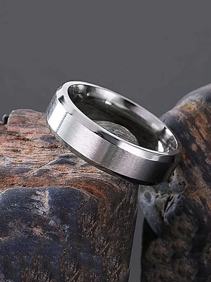 Yellow Chimes Silver Toned Ring For Men Pack of 1 Stainless Steel Band Ring Silver Band Finger Ring for Boys Ideal Gift For Men and Boys Yellow Chimes Necklaces