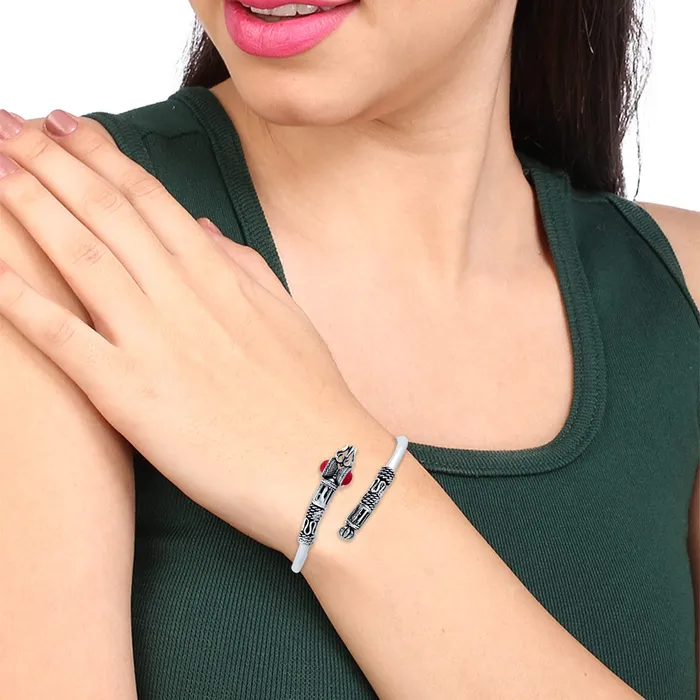 Yellow Chimes Yellow Chimes Unisex Red Silver Oxidized Brass Trishul Damru Latest Trendy Adjustable Kadaa YCTJBRDAMRURDSL Rings